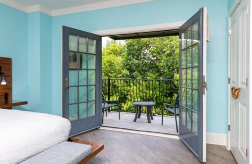 Pigeon Forge Hotel | Margaritaville Island Hotel