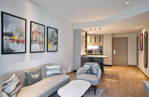 DIFC Hotel | Marriott Dubai | 1BR Suite | Apartment-Style Comfort Near DIFC
