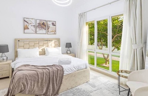 Jumeirah Village Villa | Meadows 5 | Pvt Pool and Garden