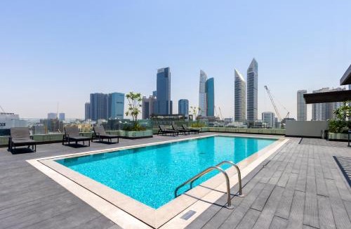 Al Satwa Apartment | Modern 1B - Rooftop Pool with DIFC and DowntownAccess