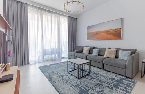 Dubai Apartment | Modern 1BDR in Creek with Amazing View, High Floor
