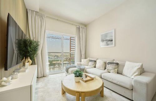 Jumeirah Village Triangle Apartment | Modern 1BR Retreat in JVT at LA Residences