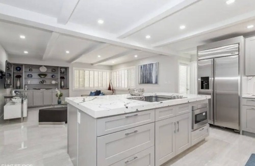 Chastain Park House | Modern Retreat in Buckhead next to Golf and Park