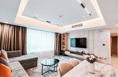 Al Danah Apartment | Modern Royal Home, Abu Dhabi