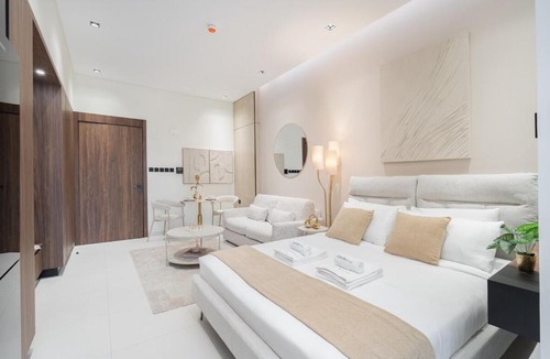 Al Barsha Apartment | Modern Studio in Arjan, Cozy & Stylish Stay
