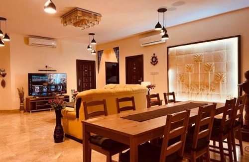 Muscat Villa | Moon Guest House, your peaceful coastal escape nestled in the heart of Qantab.