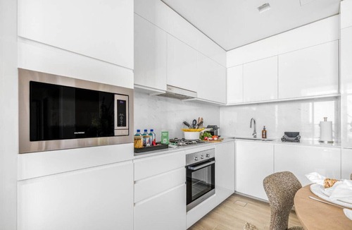 Old Dubai Apartment | New Beach & Creek View 2BR in Palace Residences