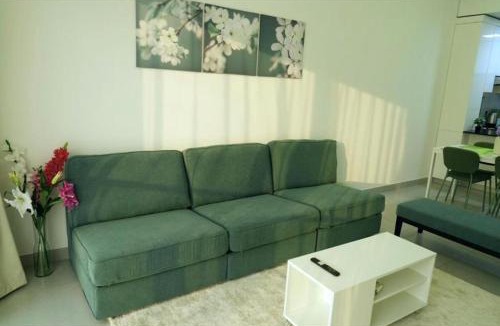Al Barsha Apartment | New Large 2BR Apt Sleeps 10 Adults with Pool Gym Parking and Wifi
