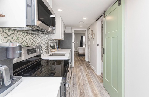 Arcadian Shores Condo | OCEAN FRONT Seawatch Resort Beach Front King Bed!