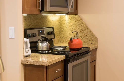 Honokowai Condo | Oceanfront Mahana Condo 1BR/1BA Sweeping Views Ac, Pool