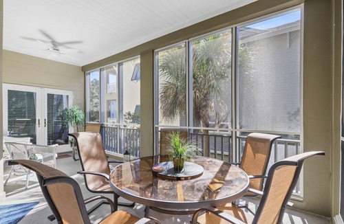 Palmetto Dunes Condo | Oceanside 1st floor villa in Palmetto Dunes- Just a short walk to the beach!