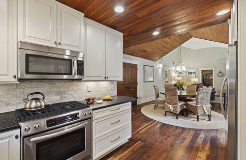 Vanderhorst Plantation House | Oceanwoods Kiawah West Beach 3BR Home, Seconds to Beach or Park! Great Location!