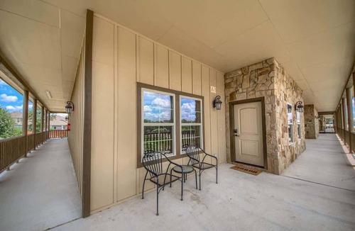 Gruene Condo | OM A5 River Float Haus on the Gruene