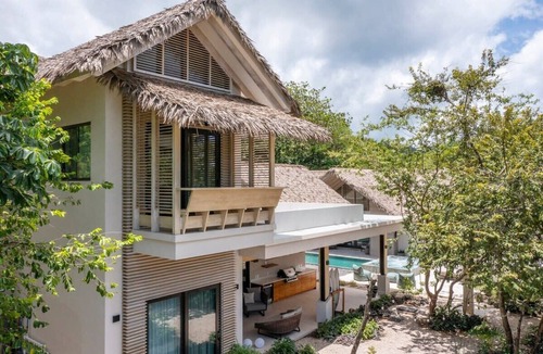 Nosara Villa | One fine stay- only 3 minutes walk to the beach