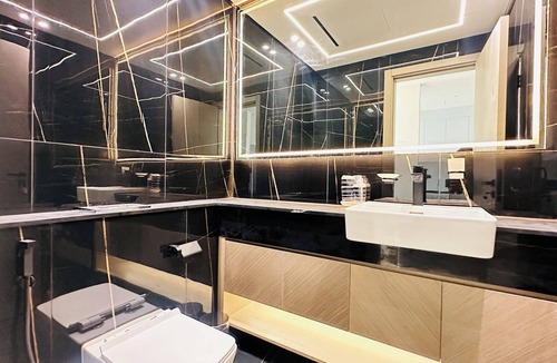 Jumeirah Village Circle Hotel | OYO 1288 Home Fully Furnished 1Bed