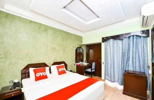 Muscat Hotel | OYO 137 Marina Hotel