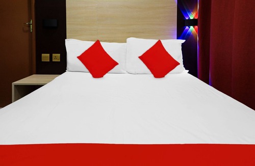 Al Sabkha Hotel | OYO 795 Al Karawan Hotel