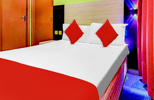 Al Sabkha Hotel | OYO 795 Al Karawan Hotel