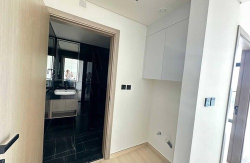 Jumeirah Village Circle Apartment | OYO HOME 1403 Spacious 1-bed Apartment In Jvc Be