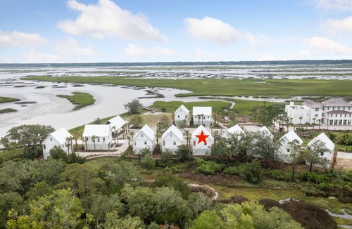 Johns Island House | "Oystercatcher” (3039 Southerly Way) 2 person creekside bungalow at Kiawah River