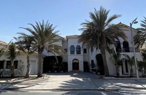 Palm Jumeirah Villa | Palm Jumeirah Skyline - Own private beach and pool