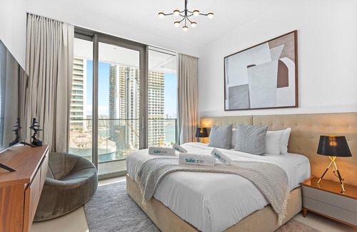 Dubai Marina Apartment | Palm View Paradise 3 bed apartment w private beach