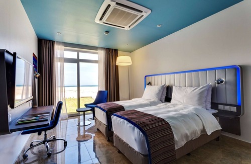 Duqm Hotel | Park Inn by Radisson Hotel & Residence Duqm