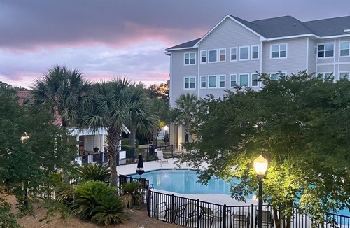 Charleston Condo | Pelican Pointe Pool, Elevator, Balcony, Free Parking, Near Folly Beach