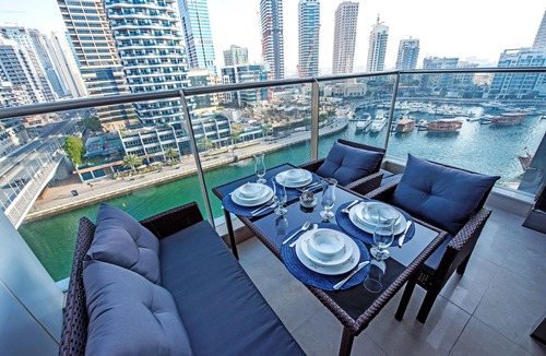 Jumeirah Beach Residence Apartment | Pelicanstay - Full Marina and Pool View