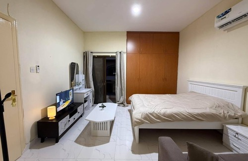 Abu Dhabi Villa | Perfect 1-bedroom villa with AC in charming Abu Dhabi