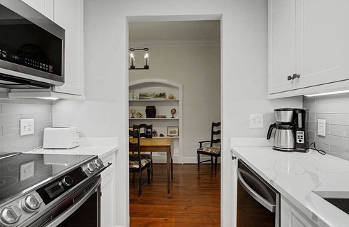 French Quarter House | PERFECT LOCATION.PARK, RELAX, & WALK! MIDDLE OF THE FRENCH QUARTER!