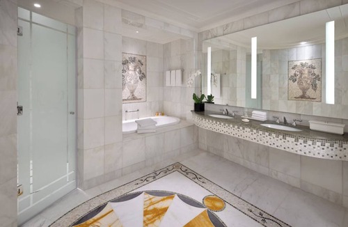 Jadaf Hotel | Perfect Luxury Escape | Near Burj Khalifa, Waterfront & Dubai Attraction Hub