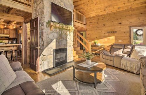 Mount Joy House | Pool, Games + Sauna: Mount Joy Countryside Cabin