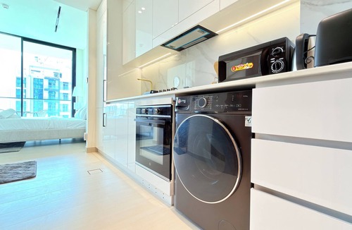 Jumeirah Village Circle Hotel | Premium Studio In Jvc Bazr