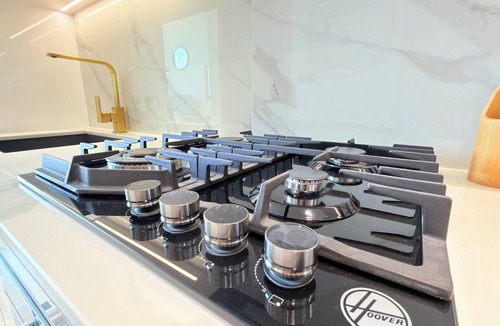 Jumeirah Village Circle Hotel | Premium Studio In Jvc Bazr