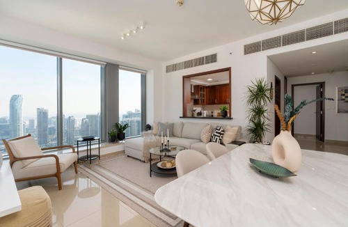 Downtown Dubai Apartment | Prestige Living 2BR with Full Burj Khalifa and Fountain View by Auberge