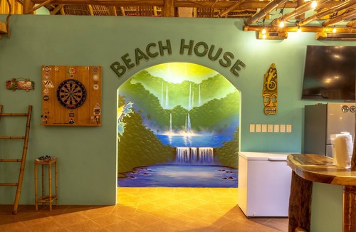 Esterillos House | Private beach house paradise w/private pool bar and game area.