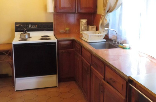 San Pedro Apartment | Private, Ground Floor Apartment with Backyard in a Central, Residential Area