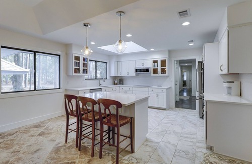 Shipyard Plantation House | Private Pool & Putting Green- 3 bed, 2.5 bath Shipyard Home- Sleeps 10
