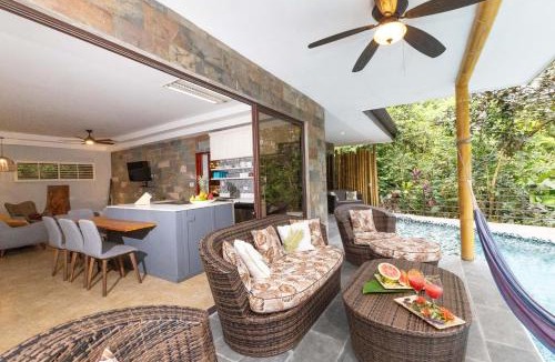 Quepos House | Rainforest Gem Aracari Villa with Private Pool