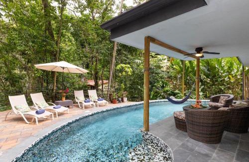Quepos House | Rainforest Gem Aracari Villa with Private Pool