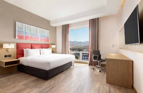 Al Ghubrah Ash Shamaliyyah Hotel | Ramada Encore by Wyndham Muscat Al-Ghubra