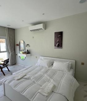 Al Hamra Ski Chalet | Reef ALjabal Rest