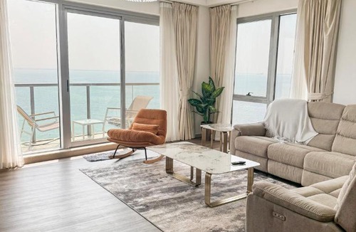 Ras Al Khaimah Apartment | Relaxing 2-Bedroom Stay by the Sea Pacific Al Marjan
