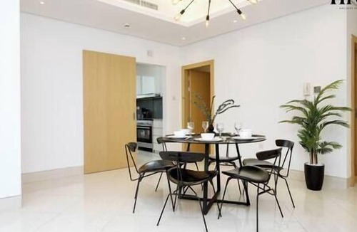 Dubai Apartment | Renovated Apartment W Pool & Gym Near Dubai Airport