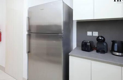 Dubai Apartment | Renovated Apartment W Pool & Gym Near Dubai Airport