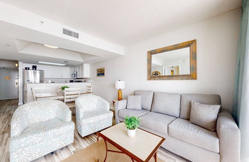 Myrtle Beach Condo | Resort-style beach condo with oceanfront balcony, beach access, hot tubs, pools