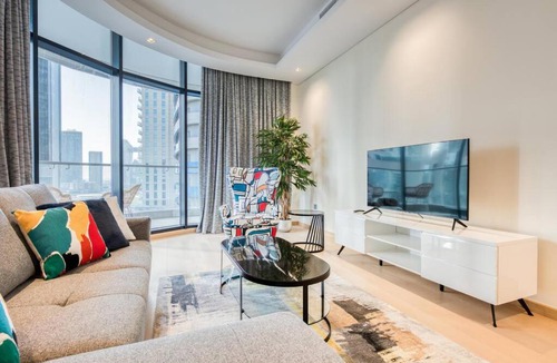 Downtown Dubai Apartment | RH - Beautiful & Spacious furnished 01 BR, Walk away from Dubai Mall