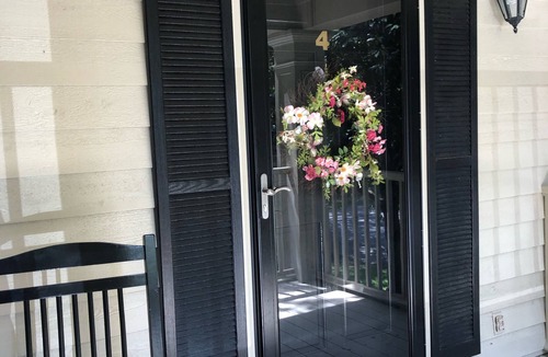 Pawleys Island Villa | Romantic Condo, Gated Pawley’s Plantation. Professionally cleaned every time!