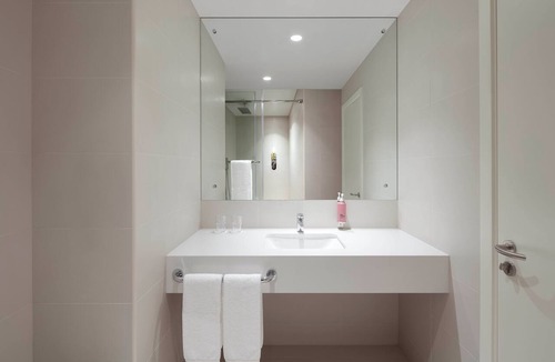 Za'abeel 2 Hotel | Rove Downtown Dubai